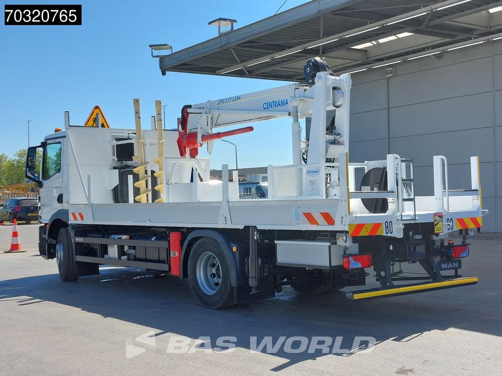 MAN TGM 18.320 4X2 NEW! Centrama L2A4 Crane Hydraulic drilling installation Extra attachments
