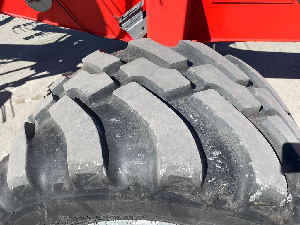 Kuhn Ga 13131 4 rotorhark zwiller 1900 hectare!! ALS NIEUW