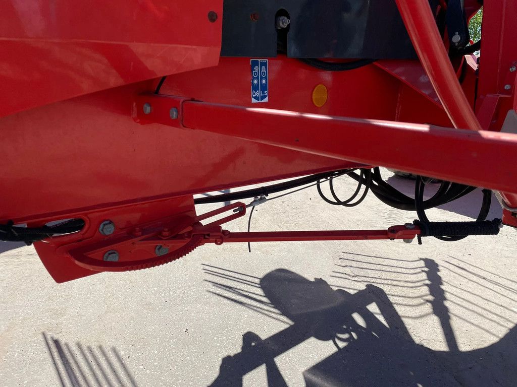 Kuhn Ga 13131 4 rotorhark zwiller 1900 hectare!! ALS NIEUW