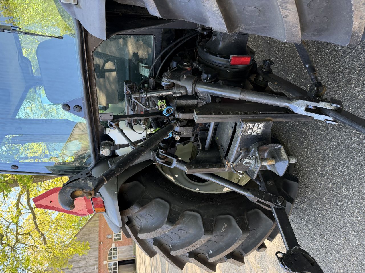 New Holland TN70DA