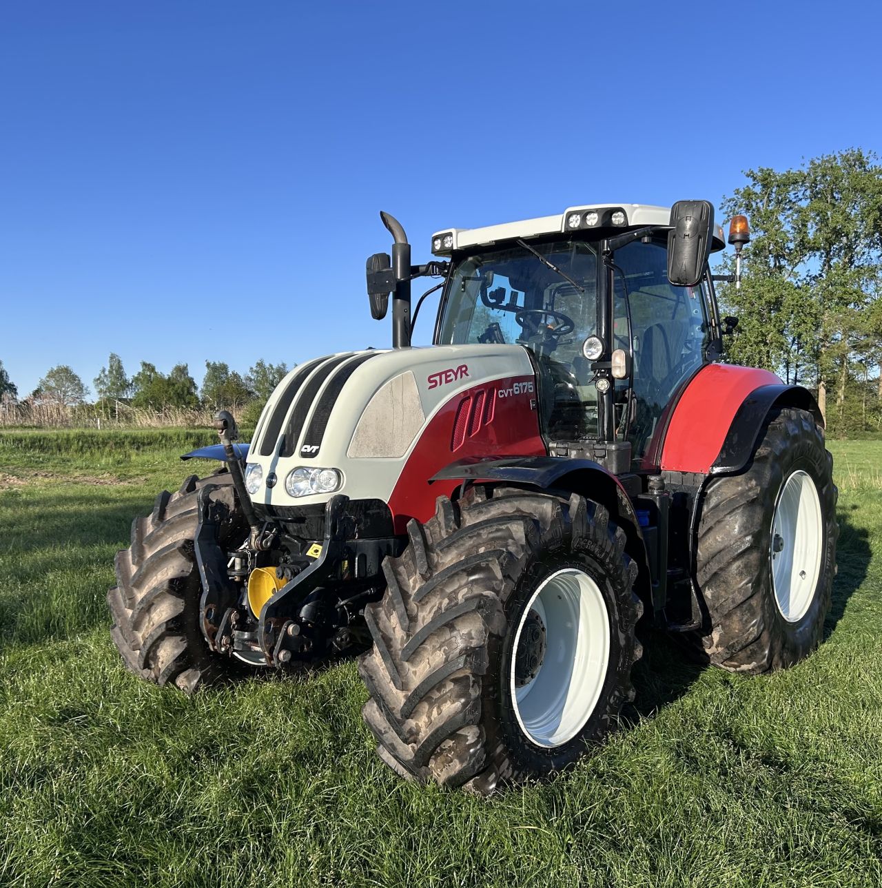 Steyr 6175 CVT 2016 frontaftakas gps