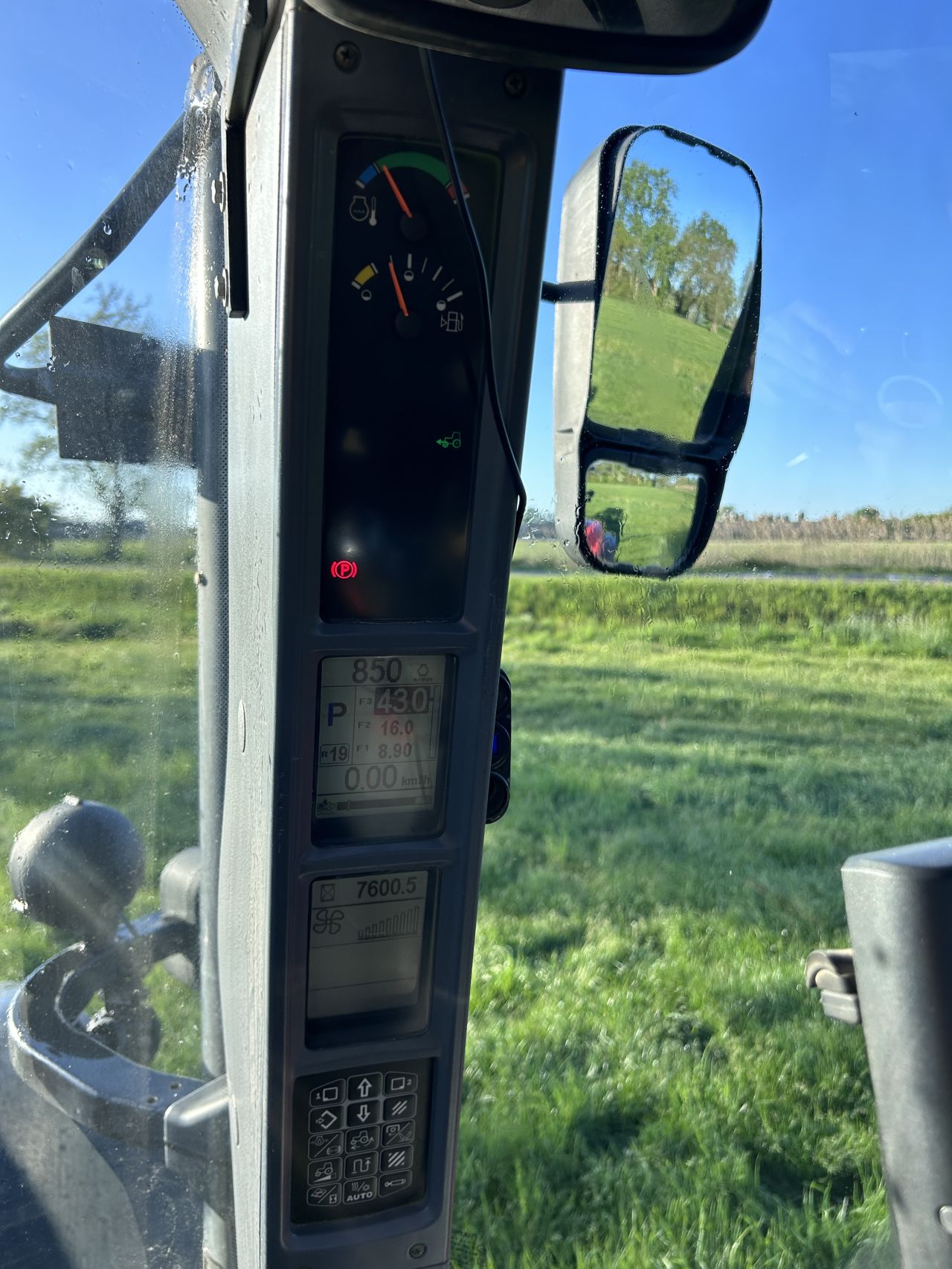 Steyr 6175 CVT 2016 frontaftakas gps