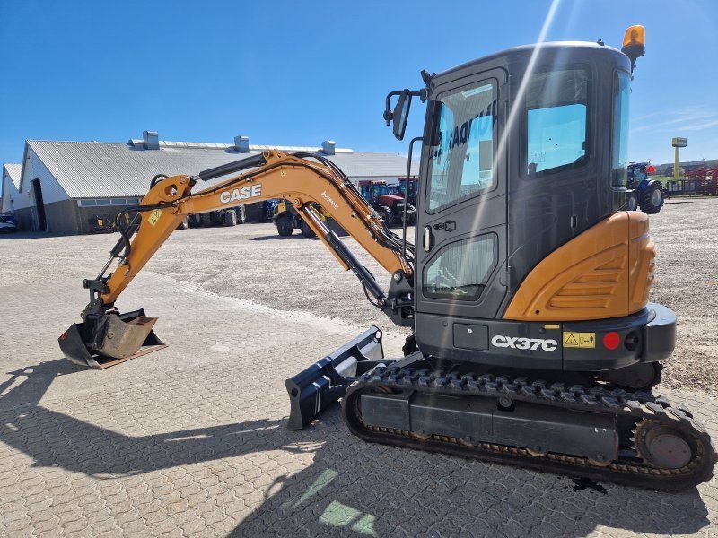 Case IH CX37C