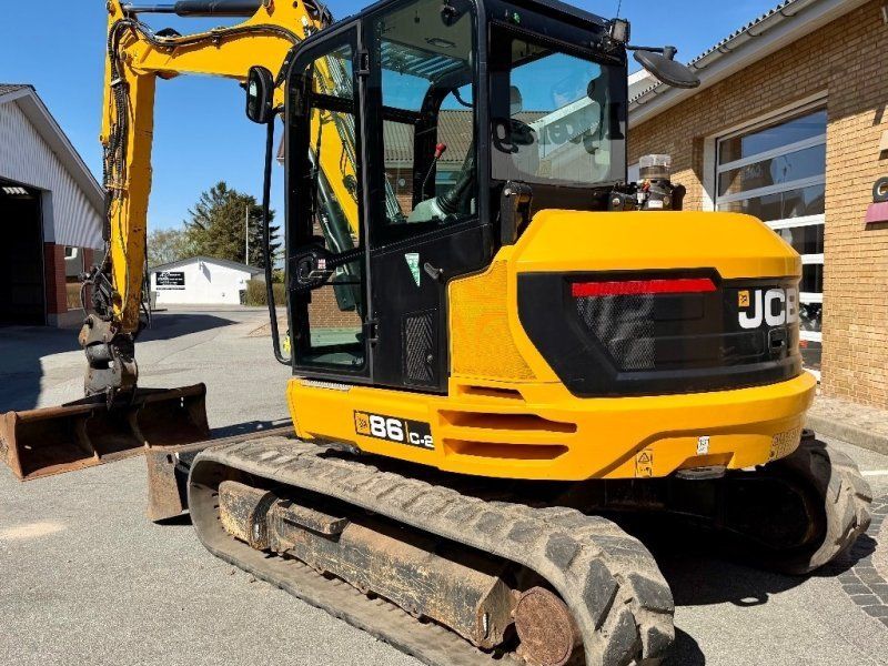 JCB 86 C-2