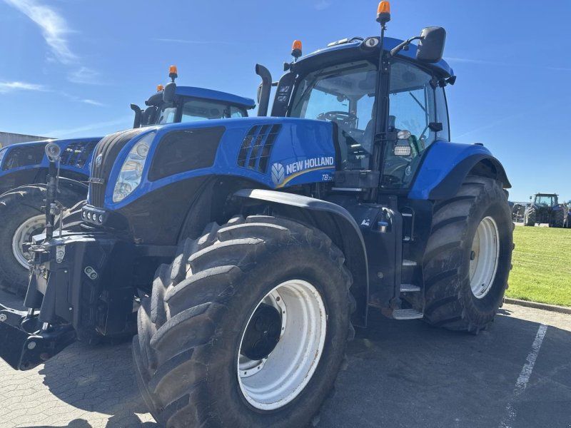 New Holland T8.390