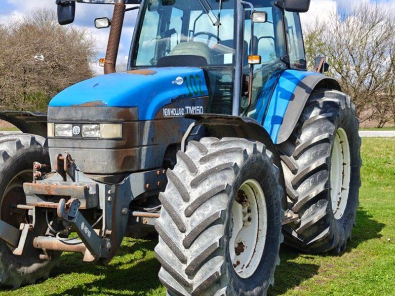 New Holland TM 150