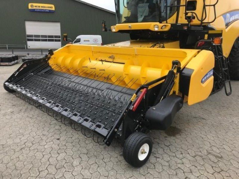 New Holland 790C 15 FOD PICK-UP