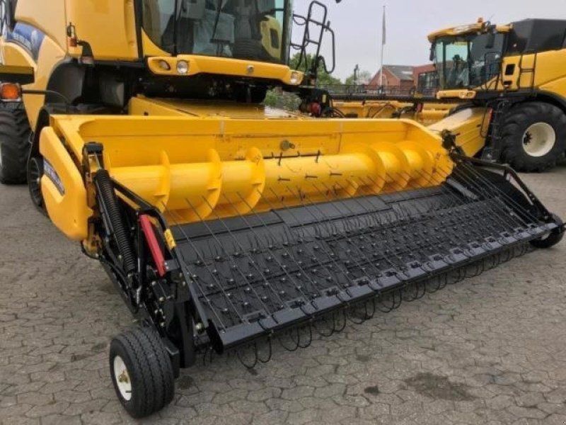New Holland 790C 15 FOD PICK-UP