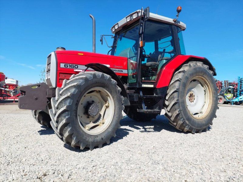 Massey Ferguson 6160Dynashift  4WD