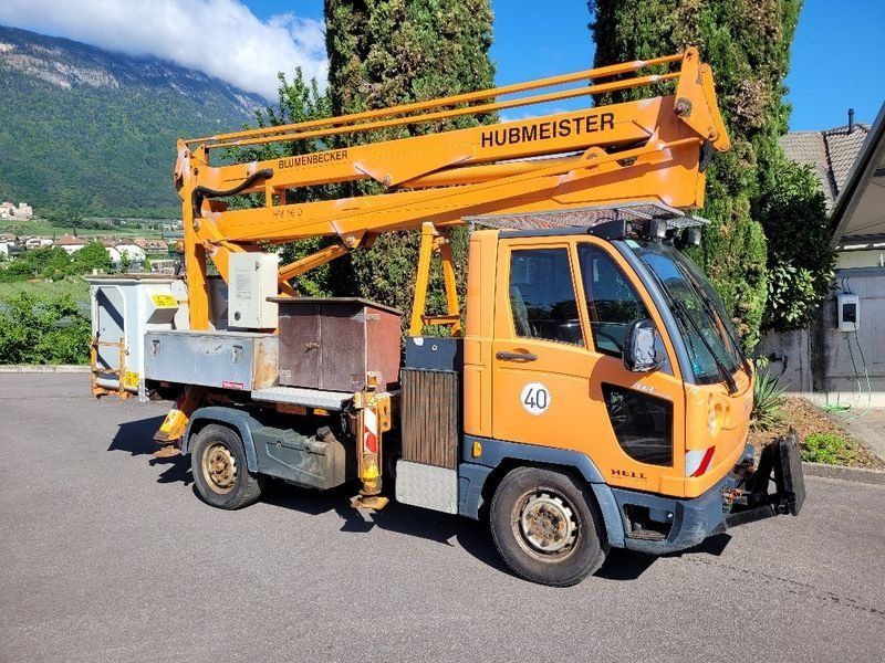 Multicar M 30 mit Blumenbecker GB275