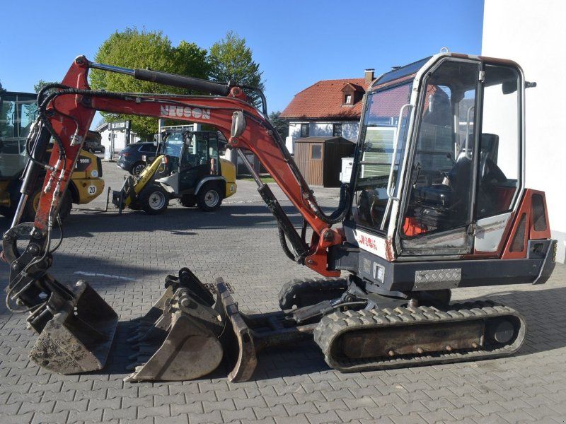 Wacker Neuson 2800 RDV mit Holzbohrer