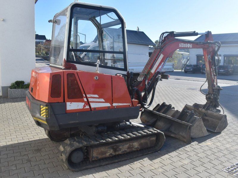 Wacker Neuson 2800 RDV mit Holzbohrer