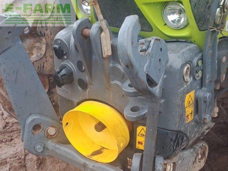 Claas ARION 630