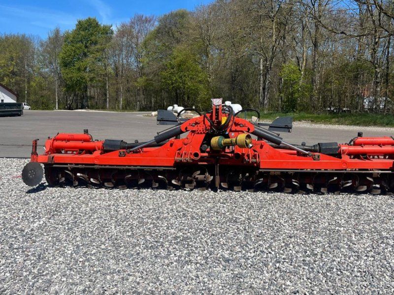 Kuhn EL402 6 mtr.