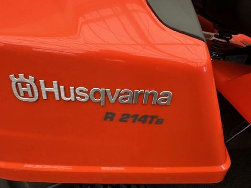 Husqvarna Rider R214Ts mit 103cm Mähdeck Servolenkung 16PS