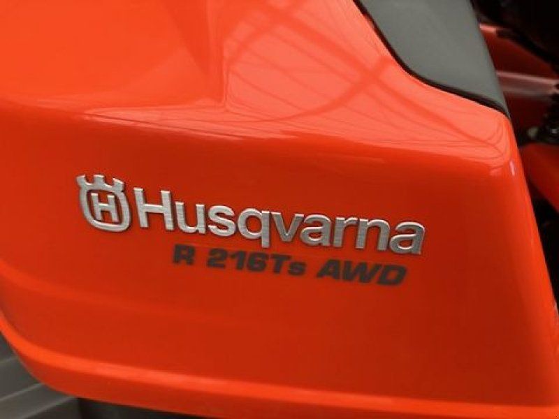 Husqvarna Rider R216Ts AWD mit 103cm Mähdeck Allrad 16PS