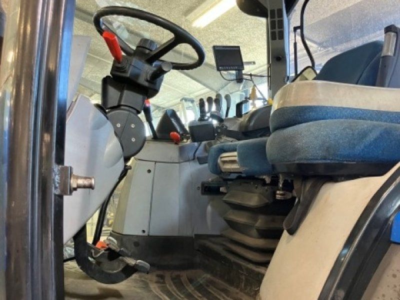 New Holland T6030 Plus