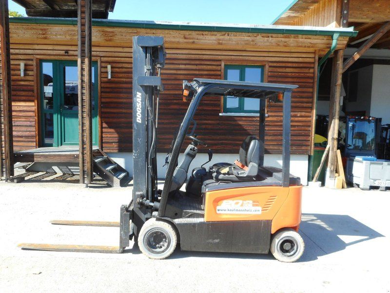 Doosan B20X-7 Tripl 5,5m + SS + 4. Kreis