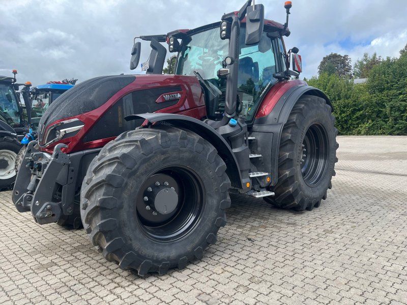 Valtra Q 305 Vollausstattung