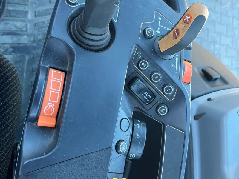 Valtra T175 A mit FL