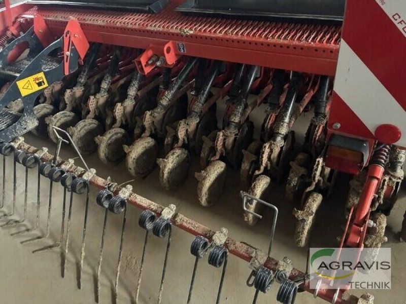 Kuhn HRB 303 D