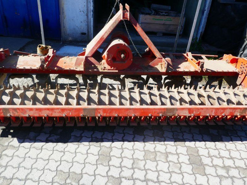 Kuhn HRB 302