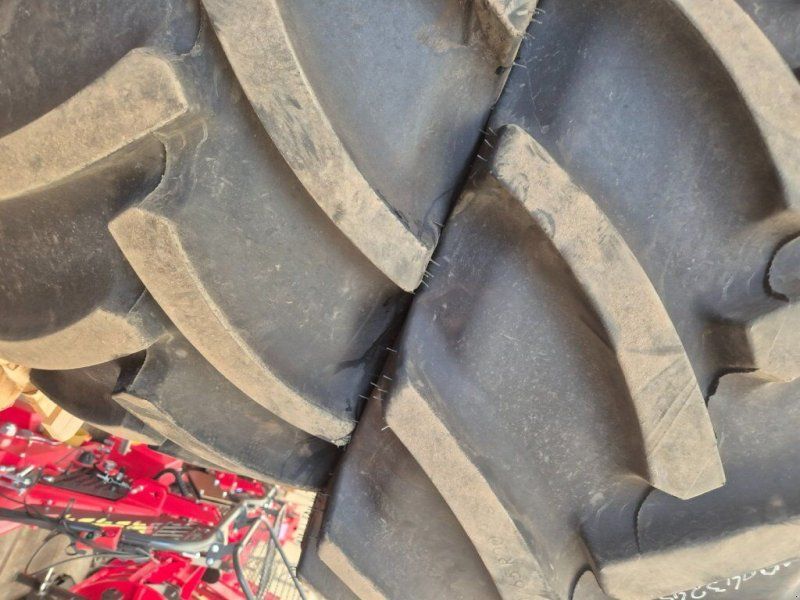 Reifen 420/65R20, 540/65R30