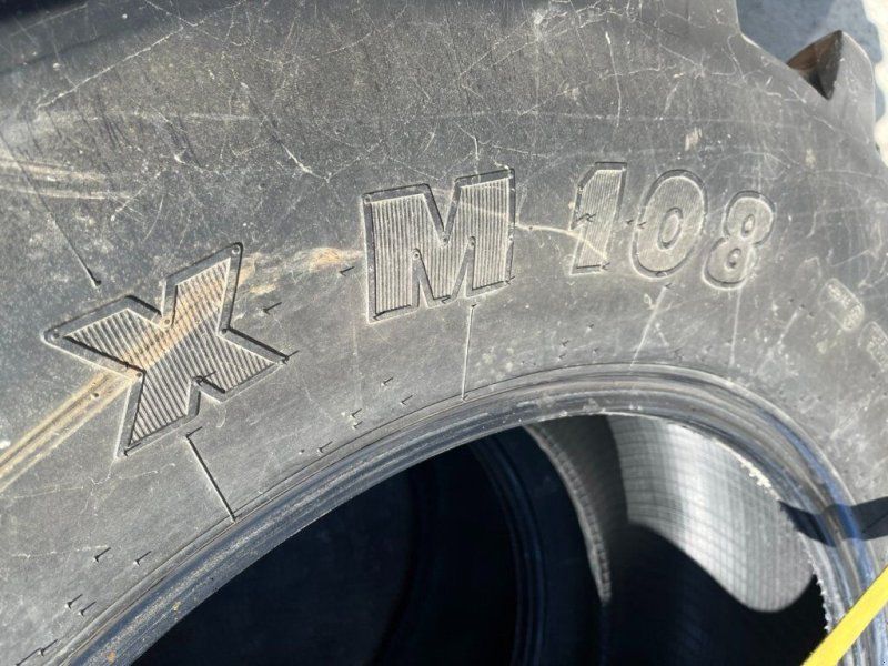 XM 108 600/65R38