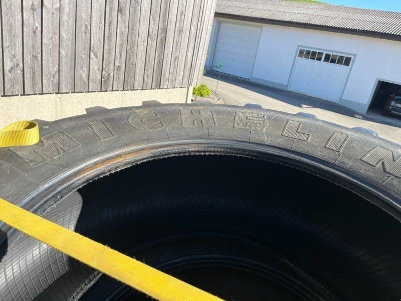 XM 108 600/65R38