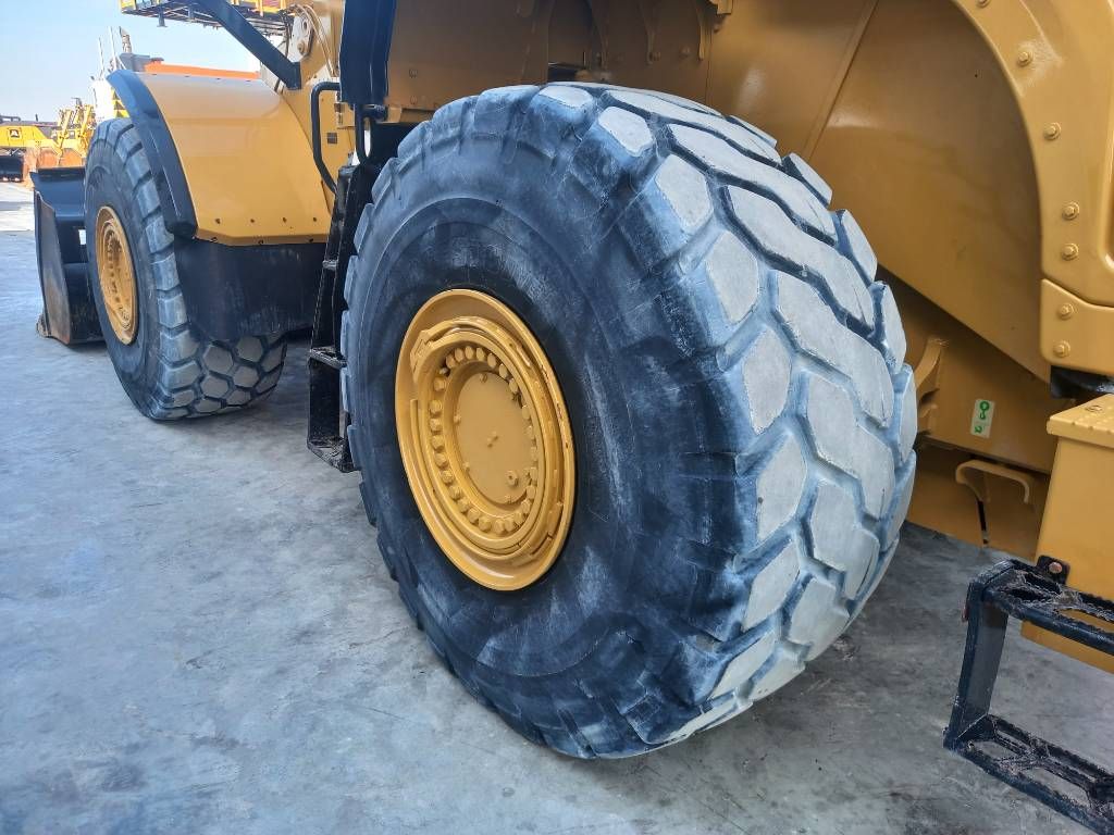 CAT 980 (Abu Dhabi)