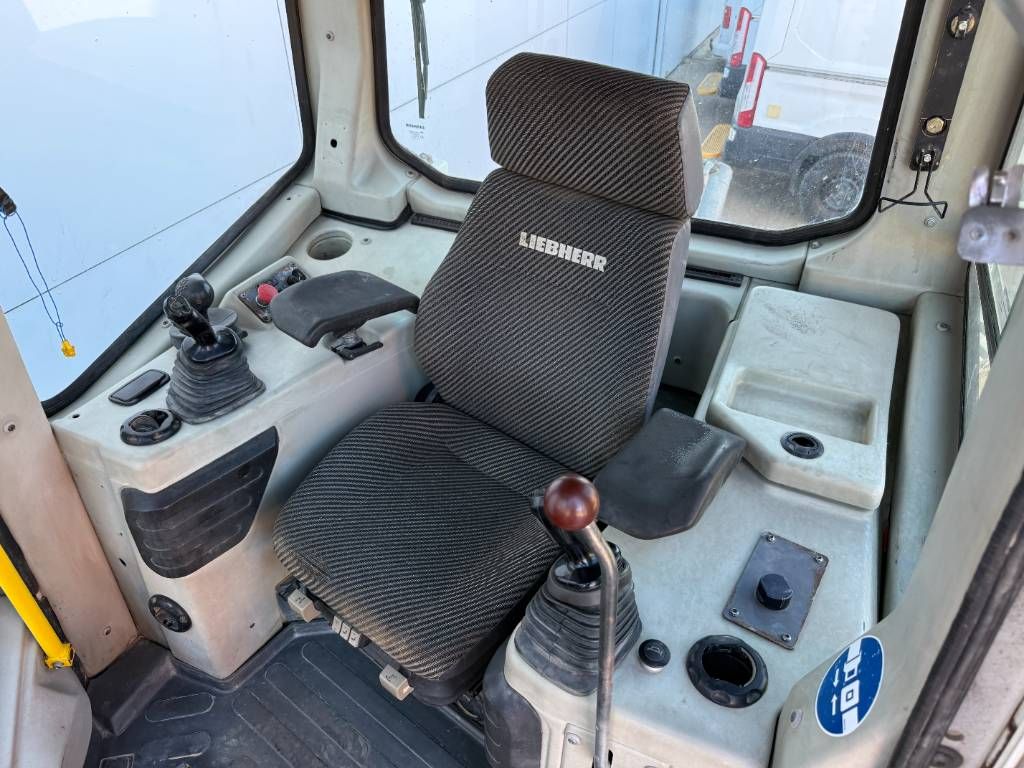 Liebherr PR724 - Ripper / Camera / CE + EPA Certified