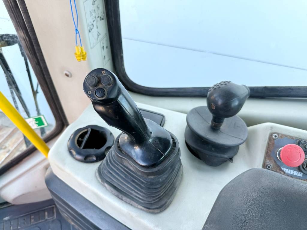 Liebherr PR724 - Ripper / Camera / CE + EPA Certified