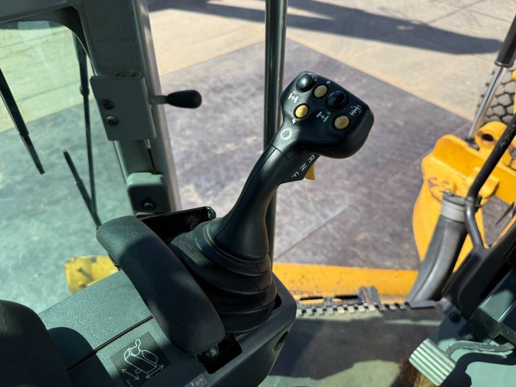 CAT 160M AWD - 3 Tine Ripper / EPA Certified / Airco