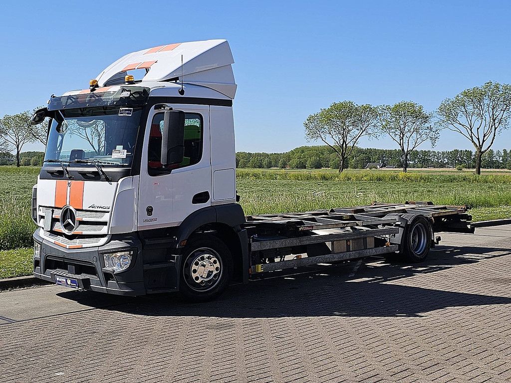 MERCEDES-BENZ ACTROS 1832 schnelllifter