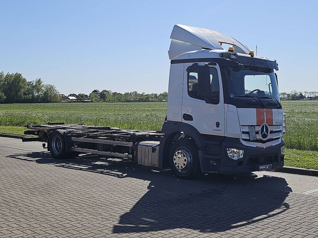 MERCEDES-BENZ ACTROS 1832 schnelllifter