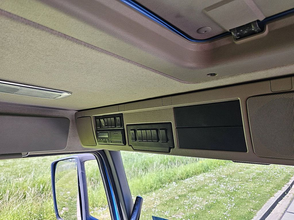VOLVO FM 330 2t lift 170 tkm