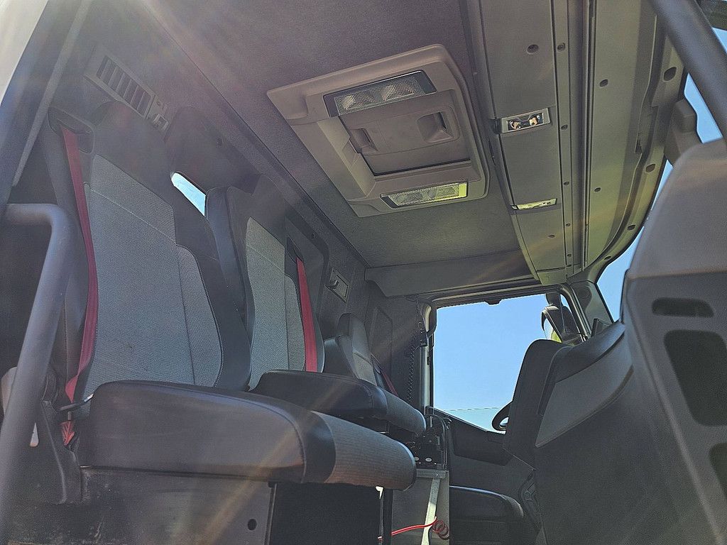 RENAULT C 440