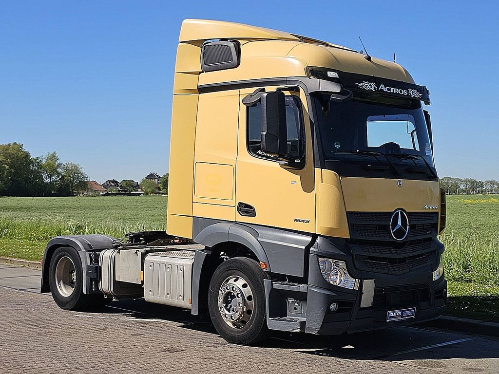MERCEDES-BENZ ACTROS 1843