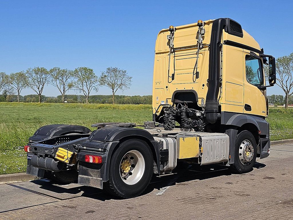 MERCEDES-BENZ ACTROS 1843