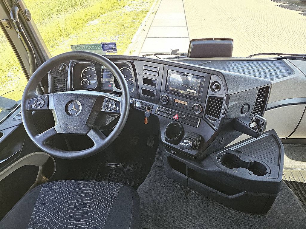 MERCEDES-BENZ ACTROS 1843