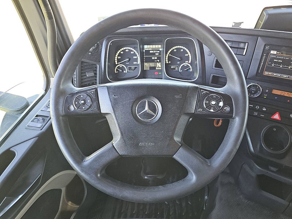 MERCEDES-BENZ ACTROS 1843