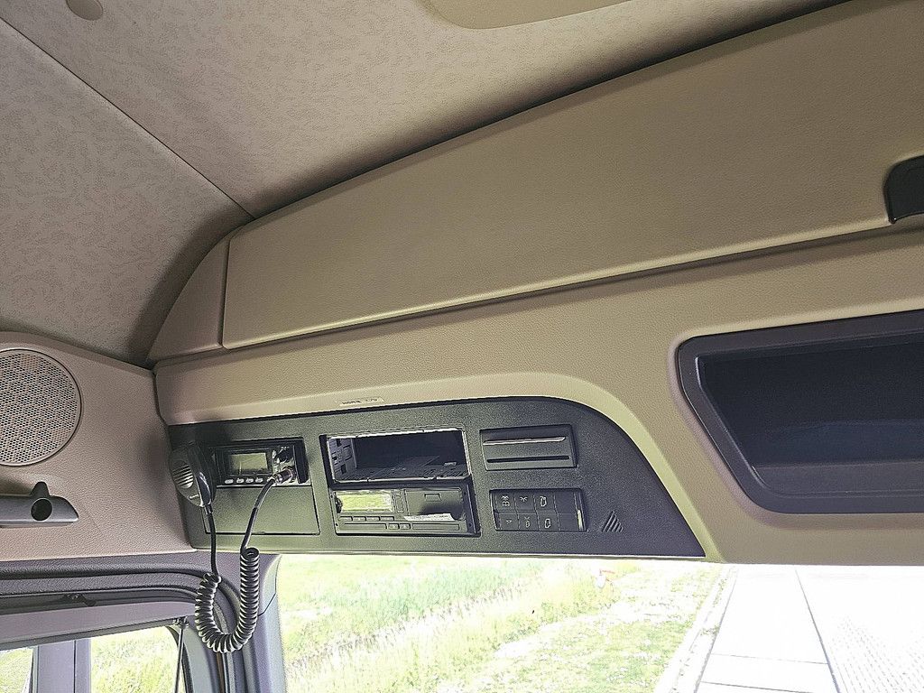 MERCEDES-BENZ ACTROS 1843