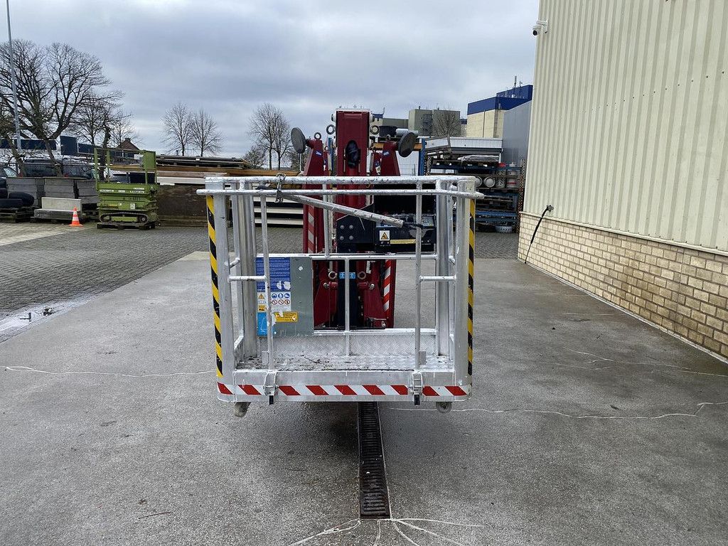 2013 Bluelift C13, Spin hoogwerker