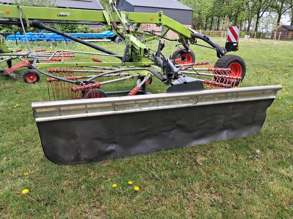 Claas Liner 1900 hark zijafleg
