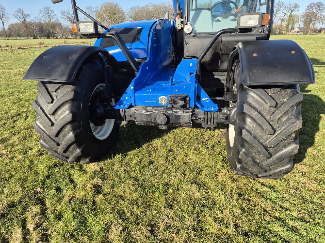 New Holland LM 7.35 verreiker
