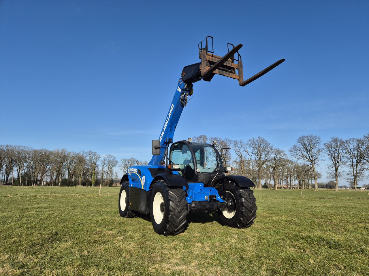New Holland LM 7.35 verreiker