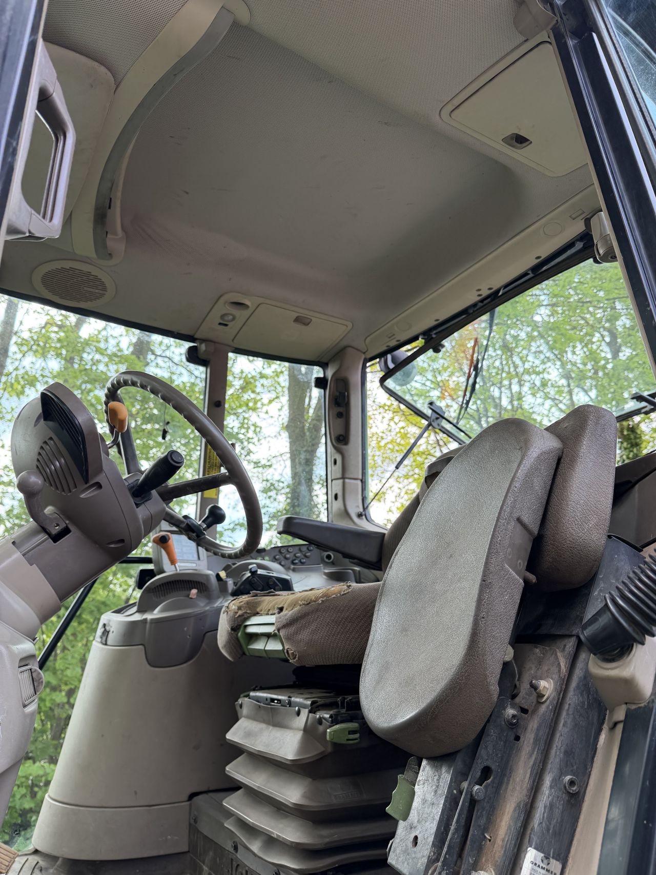 John Deere 7530