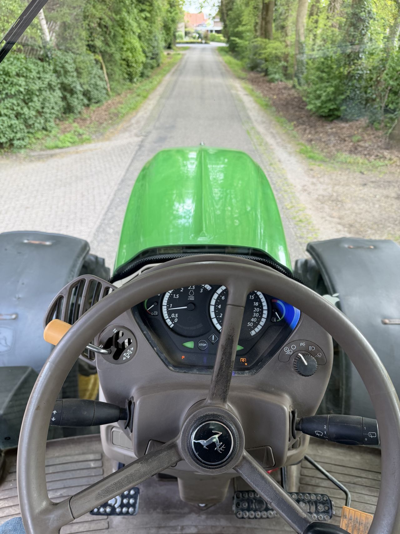 John Deere 7530