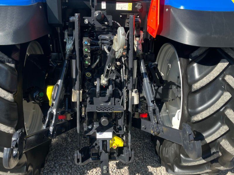 New Holland T6.145 AC Med frontlæsser