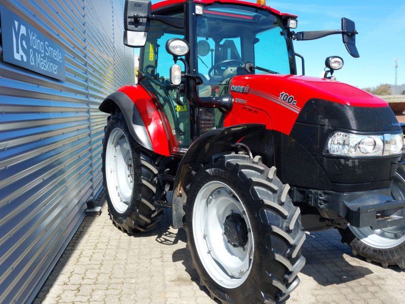 Case IH Farmall 100C